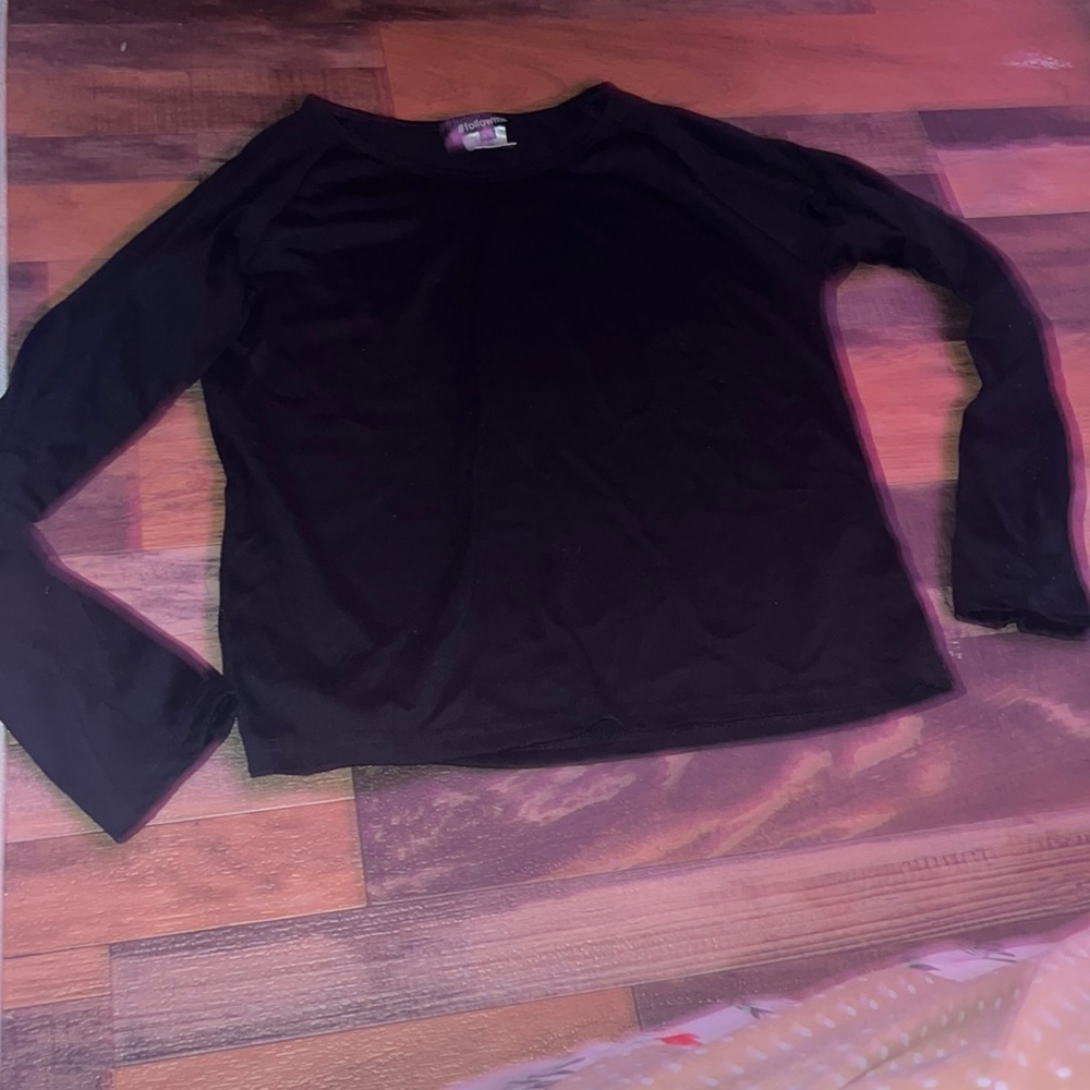 Black Long Sleeve-T
